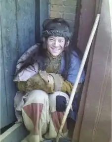 何炅谢娜孙俪赵薇街头讨饭明星爆笑乞丐造型盘点组图