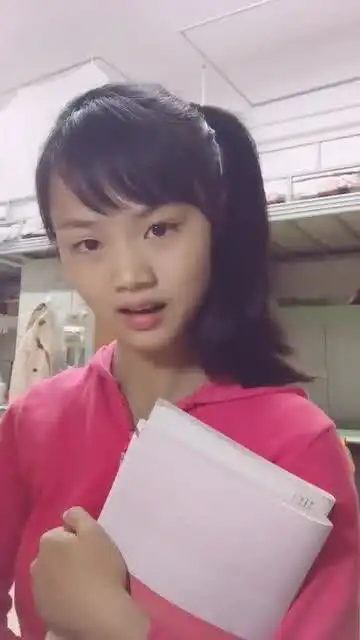 高中妹子模仿楚雨荨,表情眼神简直神还原了当年的郑爽