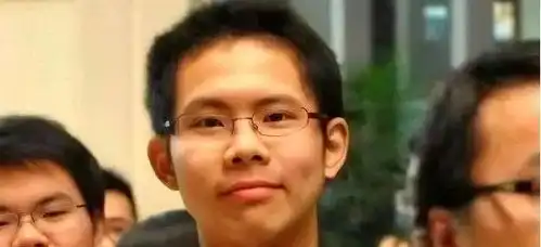 吴谢宇弑母案,庭审现场一个抑制不住的表情,暴露真实作案心理