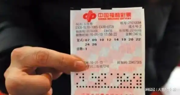 双色球井喷32注大奖,再曝顺子尾号,彩民纷纷说出自己的怀疑