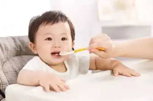 宝宝真的是出牙越早越好吗宝宝乳牙护理