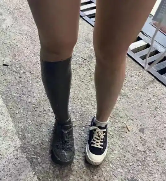 沙雕搞笑图片,能憋住不笑的,算你很专业哈哈哈哈