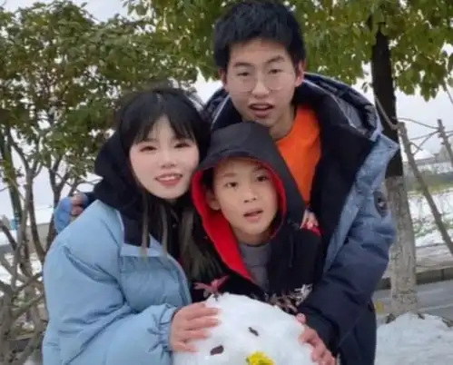 孙卓妈妈深夜失眠,晒孙辉6岁视频,孙悦在弟弟心中的形象太搞笑
