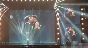 他用22年的时间,炼成了表情包女神朱碧石