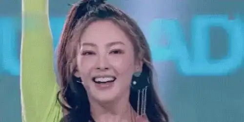 问题出在哪造型又酷又明艳,王鸥带着wink上热搜却被嘲油腻