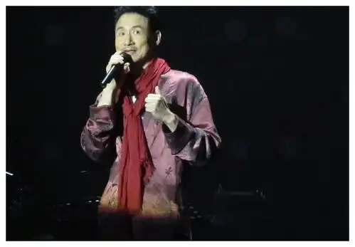 爱怼记者的4位香港明星,周星驰上榜,这位被网友p成表情包
