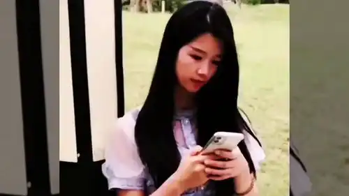 美女搞笑名场面