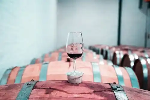 朋友圈别卖酒,一定要卖状态