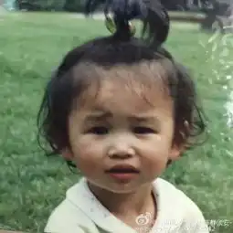 求一个小女孩一脸无奈的表情包