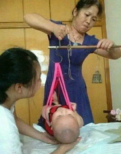 每日一笑服务员什么呸你咋不上天呢咋不用猕猴桃支付呢