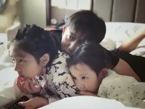 黄磊不仅把黄多多教得很好,他对张子枫彭昱畅的态度也有学问