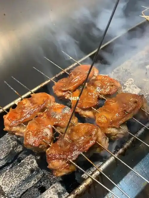 在锦州吃过烤鸡头,想去地里啄会米