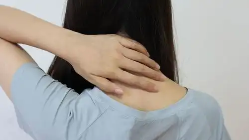 一觉醒来落枕了,怎么办缓解落枕妙招,中医给您总结好了