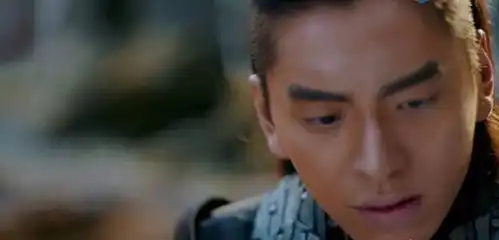 狼殿下突然提档开播,李沁瞬间高光起来,弹幕评论真的很亮眼