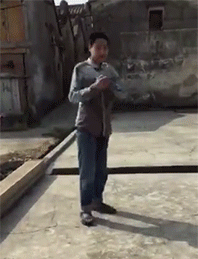 搞笑gif小伙子是挺好的小伙子,刷不刷牙就不清楚了