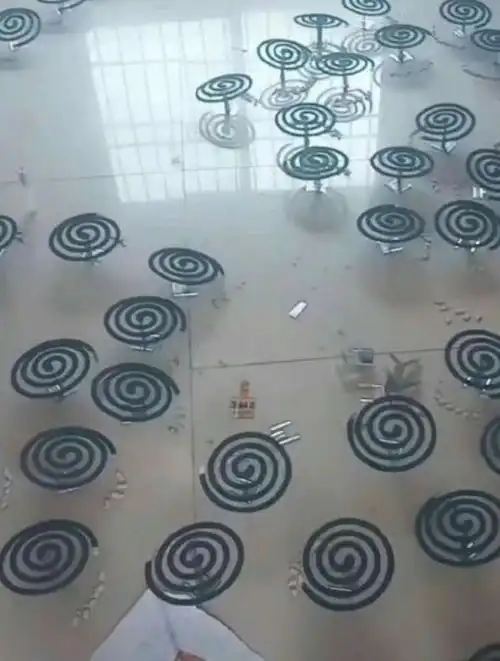 搞笑图片搞笑段子不生女孩就没媳妇,这个标语太实在了