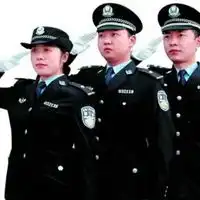 敬礼表情包可爱