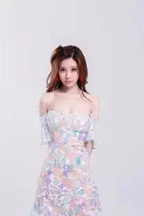 狮大大连环表情包上线可盐可甜霸屏陌陌聊天界面