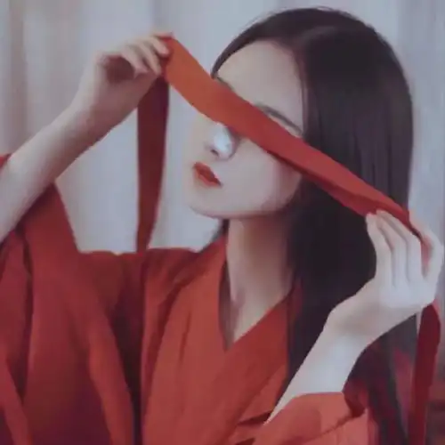 古风真人女头太阳陪伴早起的人,月亮和熬夜的人一起等天明