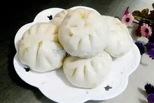 香菇胡萝卜鲜肉包的做法