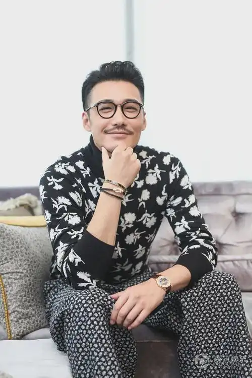 有人说,高以翔的颜值,外表和内在,碾压所有男星,不敢苟同