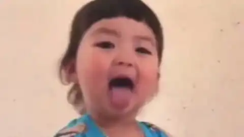 我严重怀疑这几个表情就是照着罗熙画的