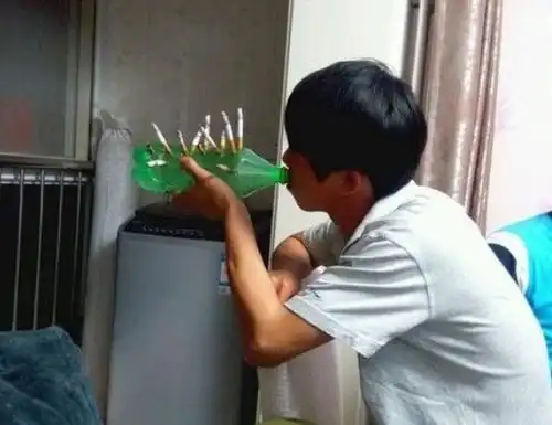搞笑图片30张沙雕图片,请勿在吃饭喝水的时候观看