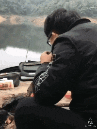 搞笑趣图女生购物都这么开心吗,搞的我钱包都空了大爷