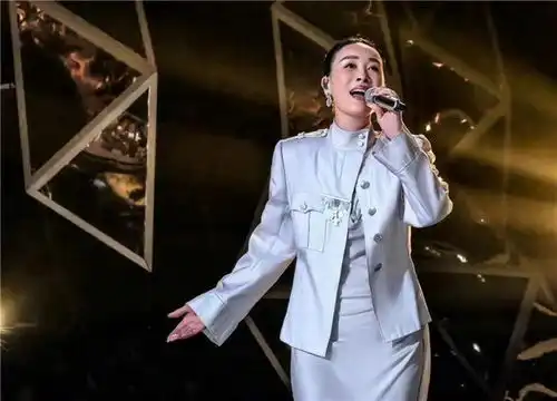 歌手2024袁娅维新曲bored燃爆现场那英好状态回归