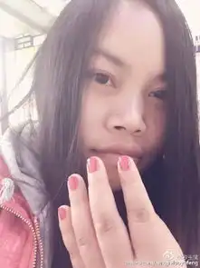 凤姐连发自拍称自己貌美如花实拍美国圣诞庆祝