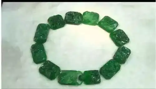 翡翠珠子是啥材质做的