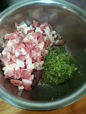 猪肉白菜包子的做法,父母超爱吃