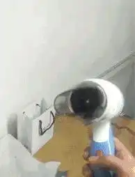 尤莉安你怎么也沦为上班族了,搞笑gif图片奥特曼你堕落了