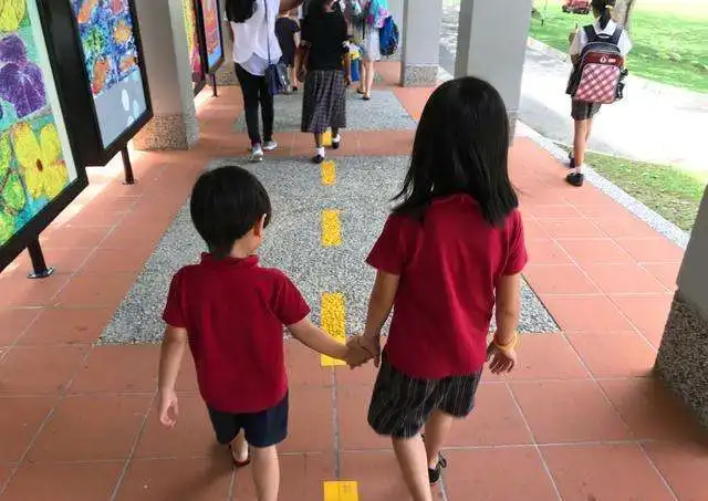 萌娃变了样,天天变超模个头窜到163,轩轩换发型还瘦出了小圆脸