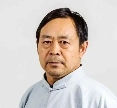 在心里表情包张鹏