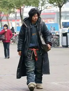 记录乞丐人群的别样生活爆笑恶搞图片,搞笑图片大全