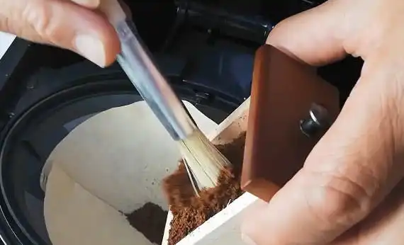 大叔第一次自制手磨咖啡,制作一杯要几十分钟,你觉得味道怎样