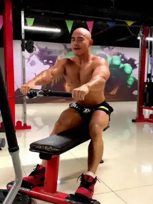 运动健身早睡早起三餐规律多读好书,如果你真的想不明白自己要什么,做这些永远不会错