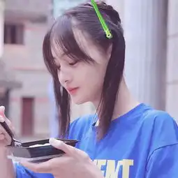 表情包女生头像同一人五张十张以上