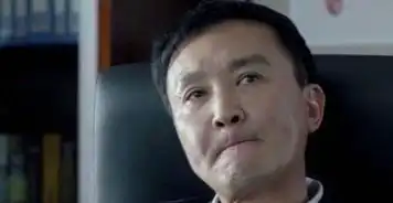 配角演技秒了主角的电影电视剧,吴京两部,星爷发哥华仔上榜