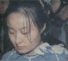 网曝美女死囚现场枪决照临死前各类表情是绝望是悔恨