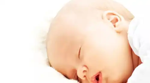 表情给小婴儿洗脸的正确方法,99的爸妈都做错了婴儿面部护理表情
