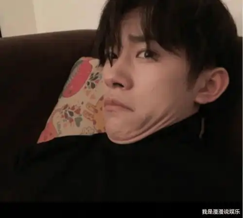 脸好看就瞎拍的男明星林更新李现怼脸成憨憨,胡歌彻底放飞自我
