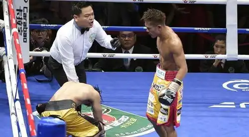 吐槽大会李小鹏吐槽邹市明输给快递员他表情证明自己很介意