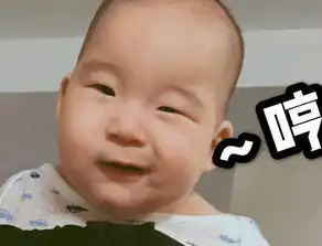 谢楠称自己的孩子求生欲十分强,两人表情包十分相似