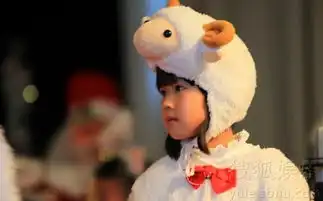 贝儿幼儿园开心过圣诞节扮演小绵羊萌翻