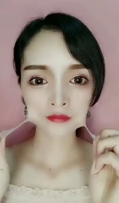 抖音小姐姐卸妆爆火,卸妆堪称现实版画皮网友再也不信网恋