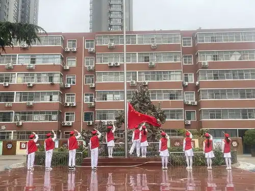 朗诵歌舞思政课,祥云路小学师生共庆新中国75周年华诞