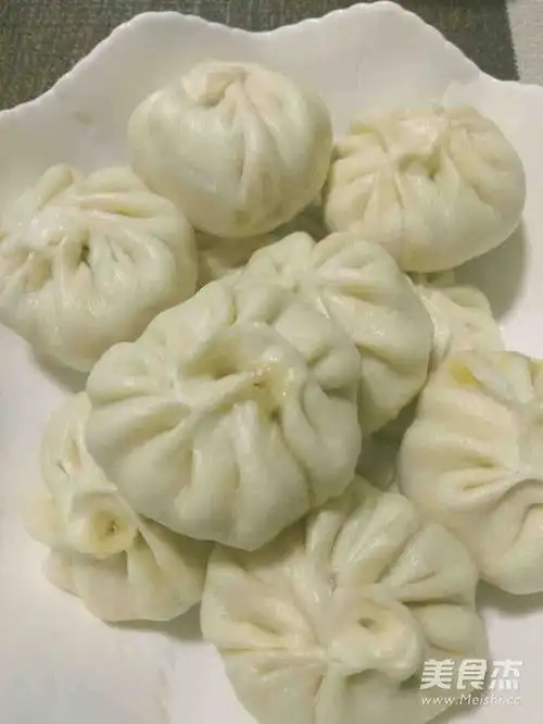 榨菜香菇鲜肉包
