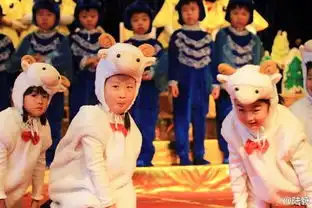 贝儿扮小绵羊萌萌哒幼儿园开心过圣诞
